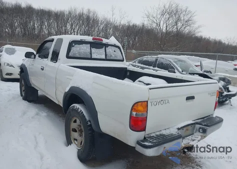 2002 Toyota Tacoma Prerunner z USA, uszkodzony, nr VIN 5TESM92N22Z133095